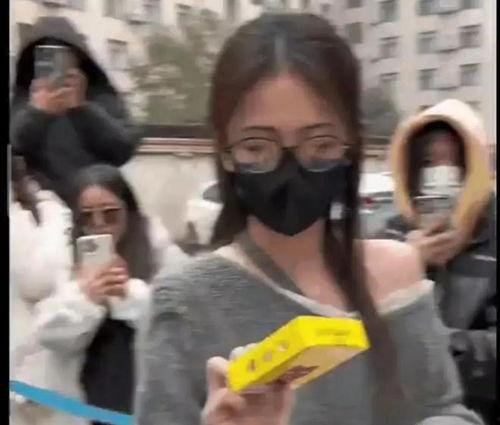 娱乐吃瓜爆料直播在哪看,娱乐吃瓜爆料一手掌握